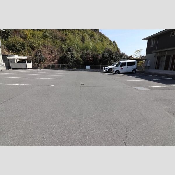 駐車場 (駐車場)