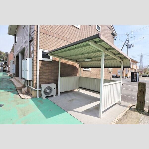 駐車場 (駐輪場)