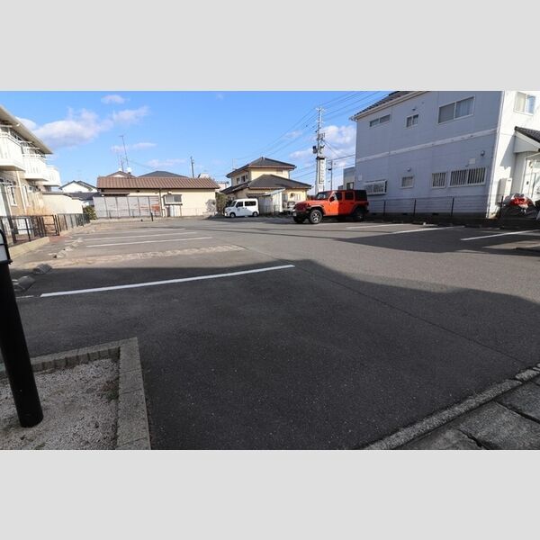 駐車場 (駐車場)