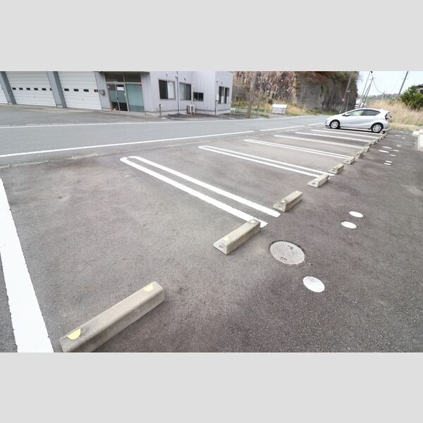 駐車場 (駐車場)