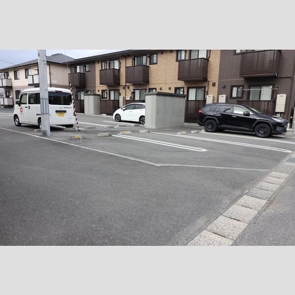 駐車場 (駐車場)