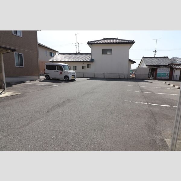 駐車場 (駐車場)