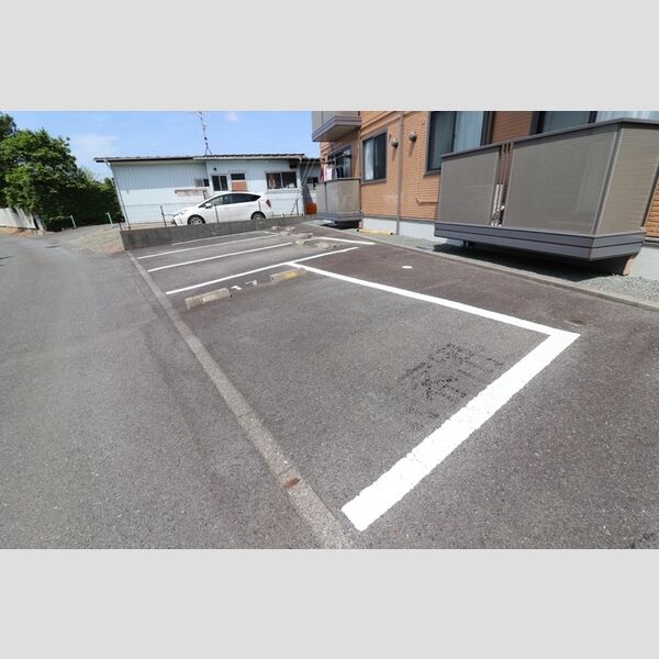 駐車場 (駐車場)