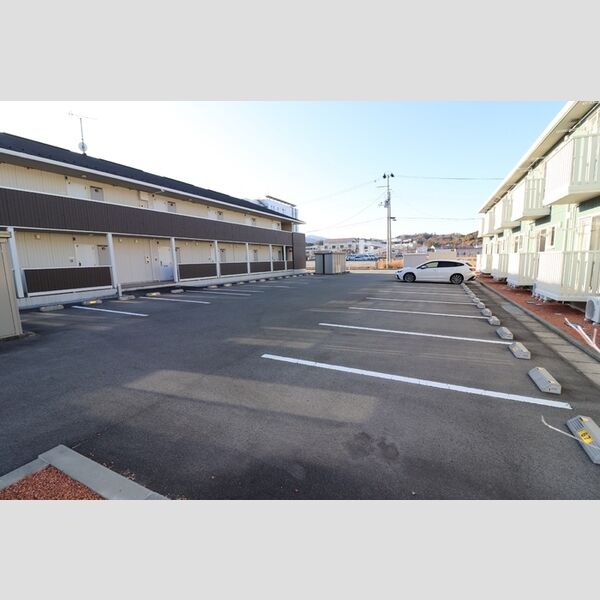 駐車場 (駐車場)