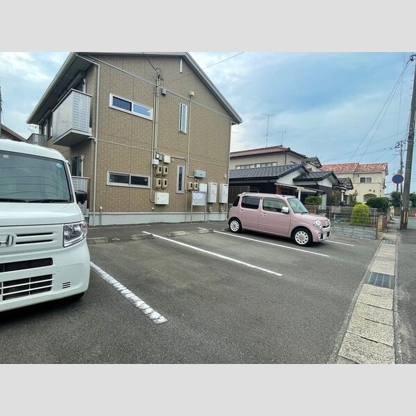 駐車場 (駐車場)