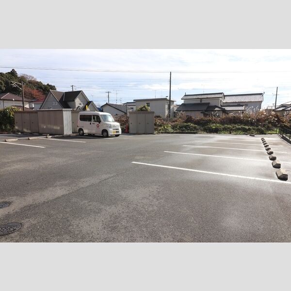 駐車場 (駐車場)