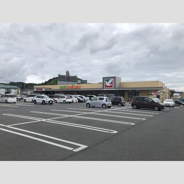 現地周辺 (ヨークベニマル内郷店まで771m)