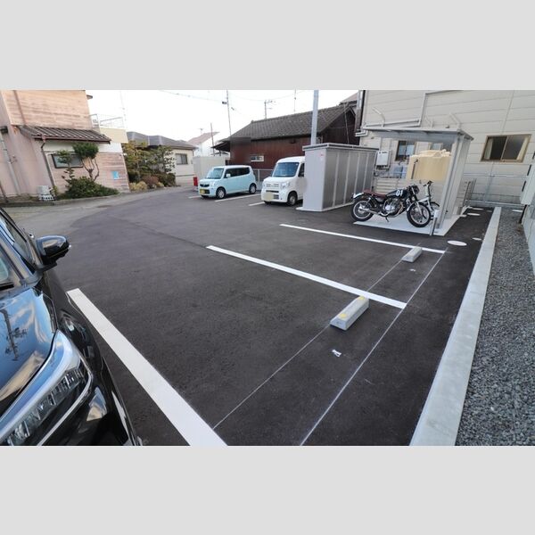 駐車場 (駐車場)