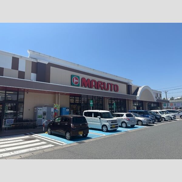 現地周辺 (マルト岡小名店)