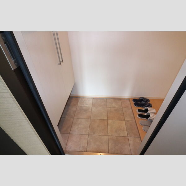 玄関 (玄関)