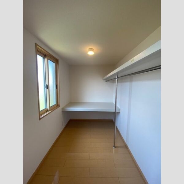 収納 (ウォークインクローゼット)