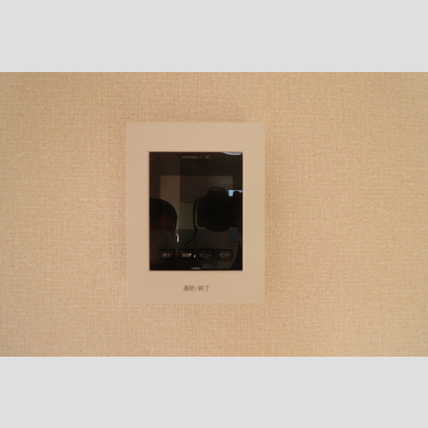 その他設備 (モニター付きインターホン)