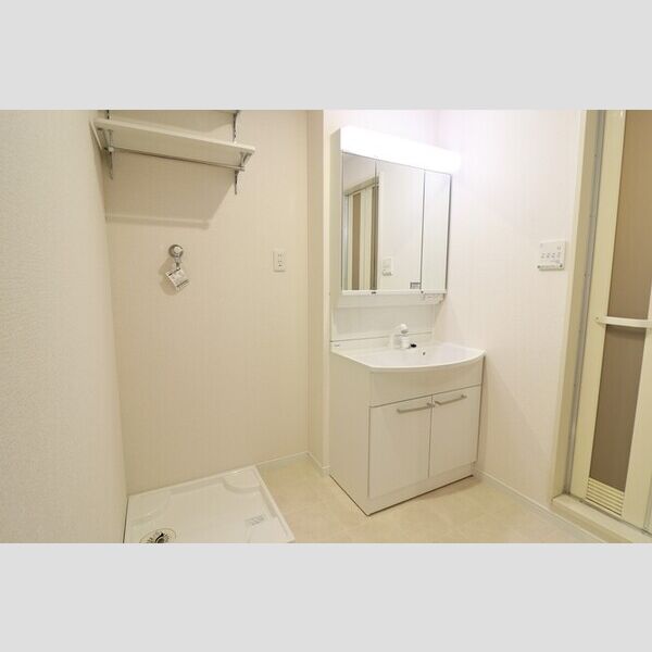 洗面所 (洗面室)