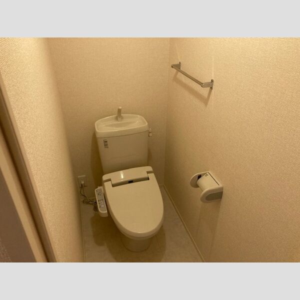 トイレ (温水洗浄便座)