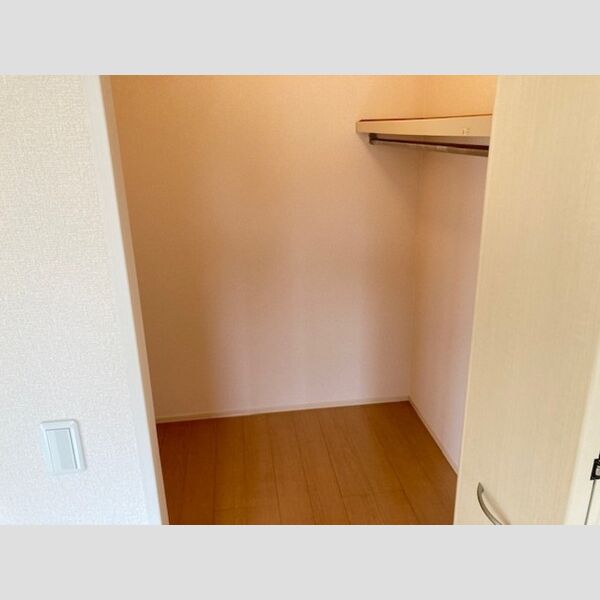 収納 (ウォークインクローゼット)