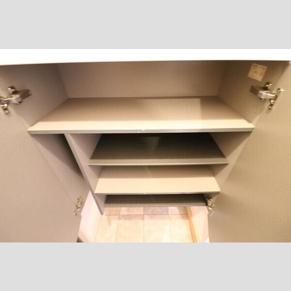 玄関 (シューズBOX)