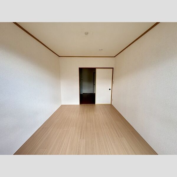 その他 (洋室)