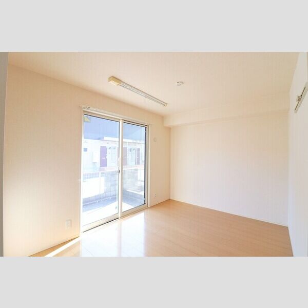 その他 (南側洋室)