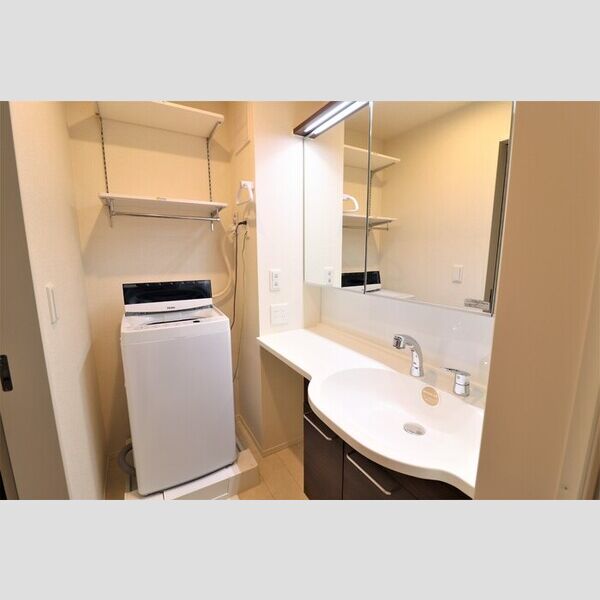 洗面所 (洗面室)