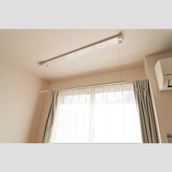 その他設備 (室内物干し)