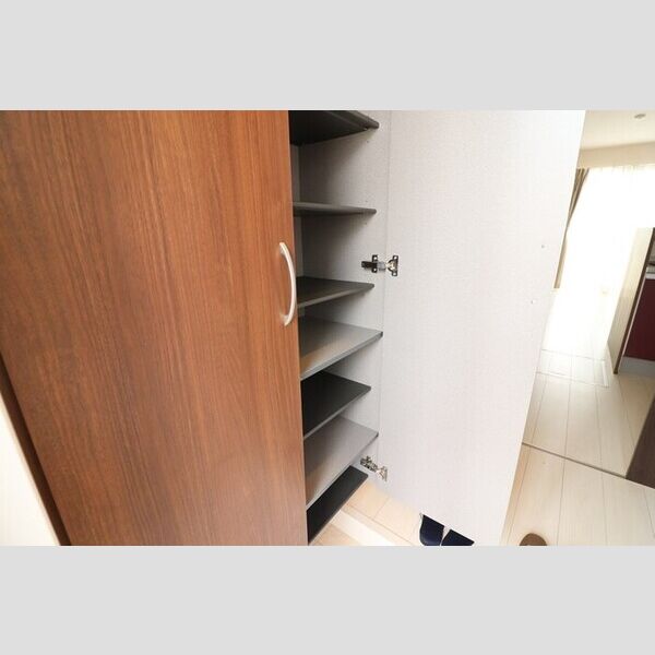 玄関 (シューズBOX)