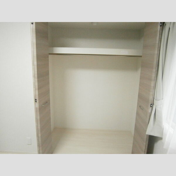 収納 (クローゼット)