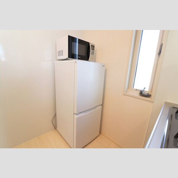 キッチン (冷蔵庫・電子レンジ)