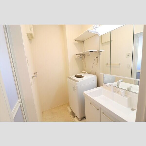 洗面所 (洗面室)