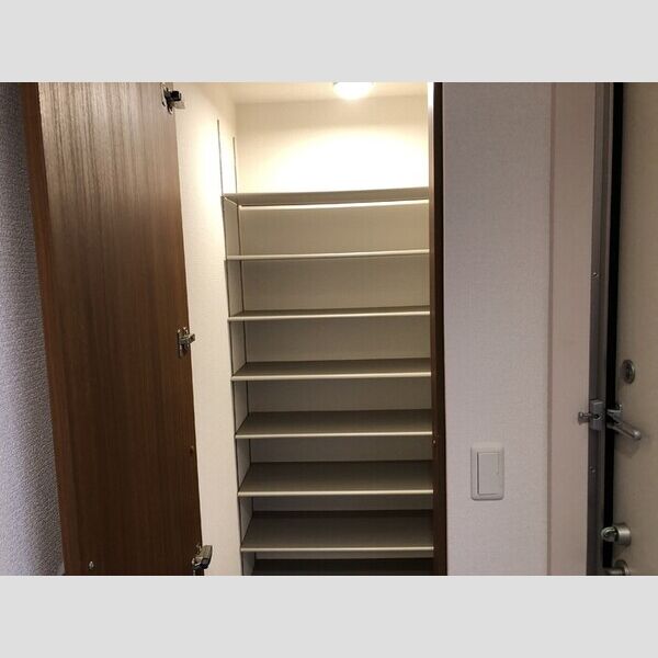 収納 (シューズBOX)