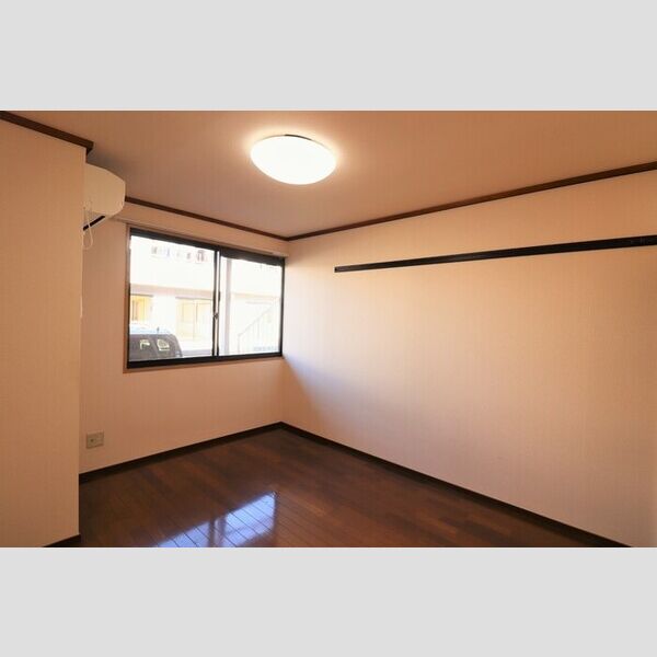 その他 (北側洋室)