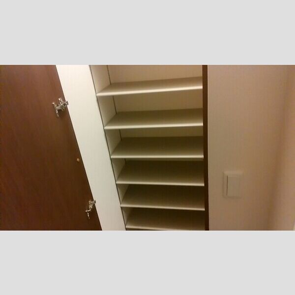 玄関 (シューズボックス)