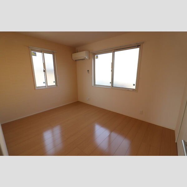 その他 (北側洋室エアコン付き)