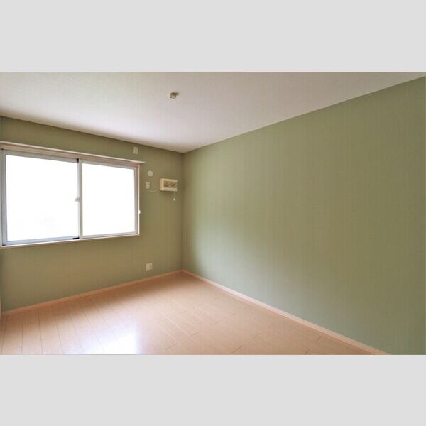 その他 (北東側洋室)