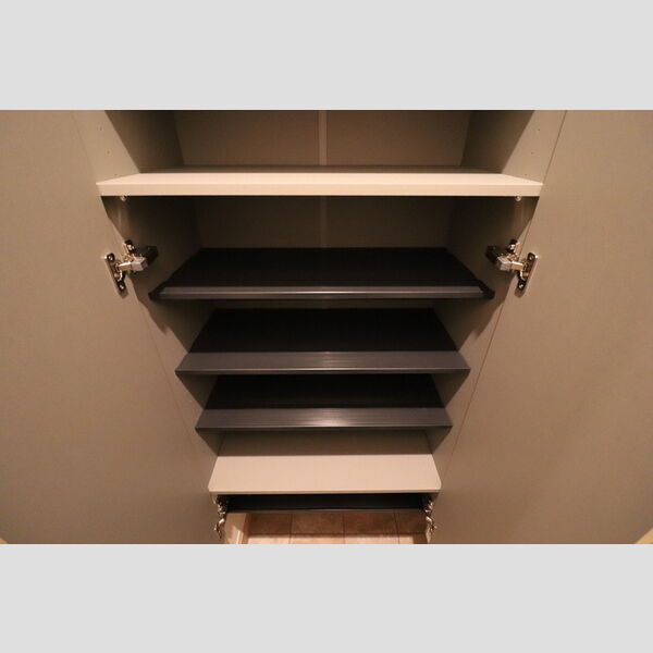 玄関 (シューズBOX)