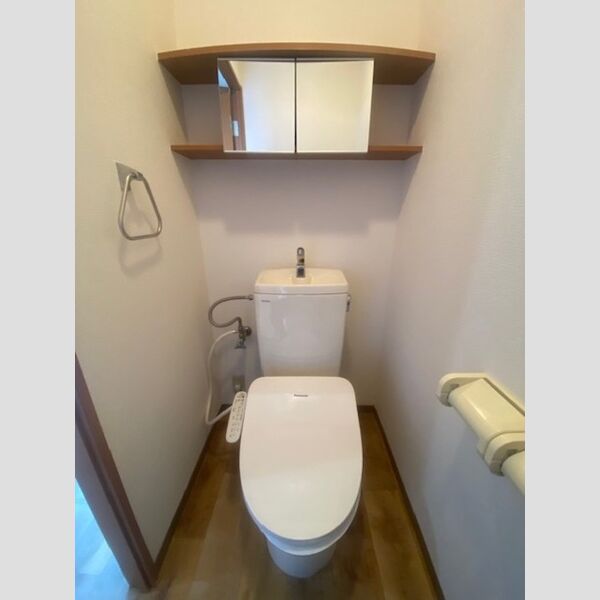 トイレ (温水洗浄便座)