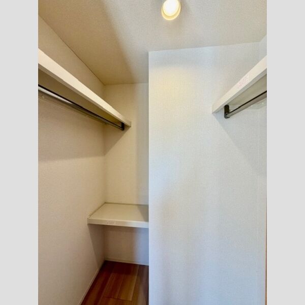 収納 (クローゼット)