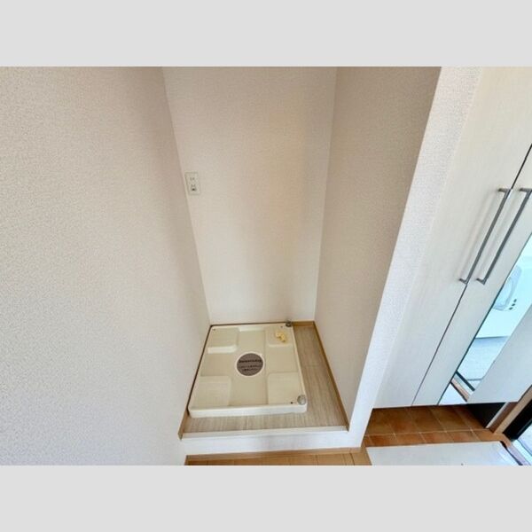 その他 (室内洗濯機置場)