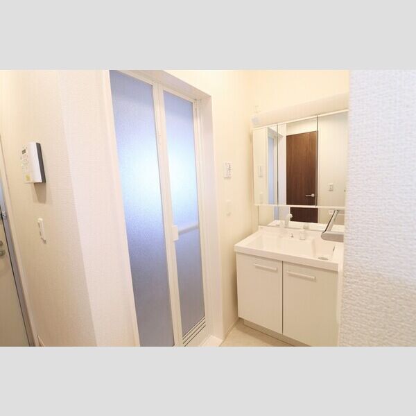 洗面所 (洗面室)