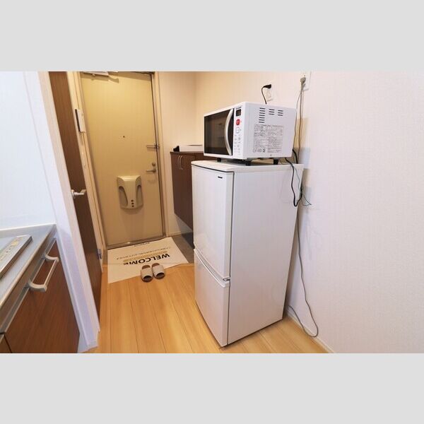 キッチン (冷蔵庫・電子レンジ)