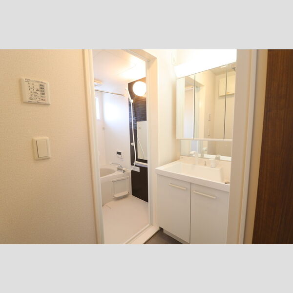 洗面所 (洗面室)