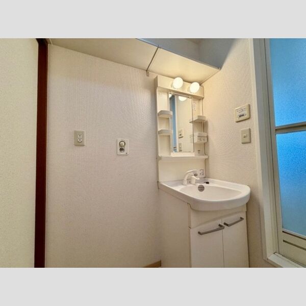 洗面所 (洗面室)