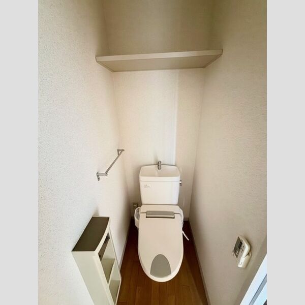 トイレ (温水洗浄便座)