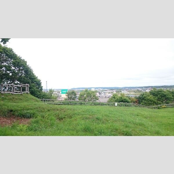 現地周辺 (貝塚公園)