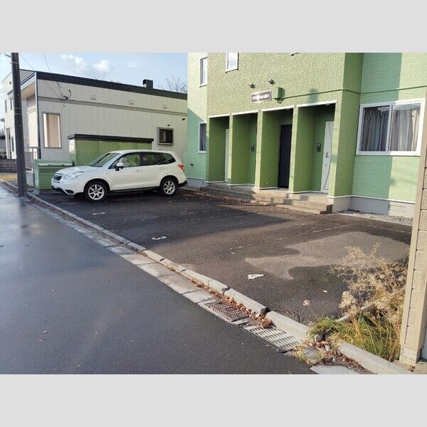 駐車場 (駐車場)