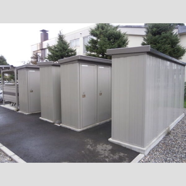 現地周辺 (物置)