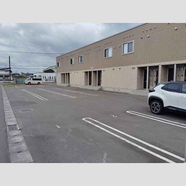 駐車場 (駐車場)