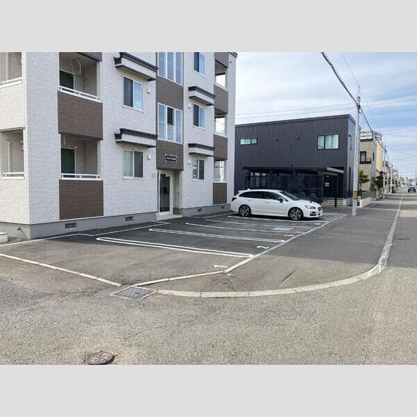 駐車場 (駐車場)