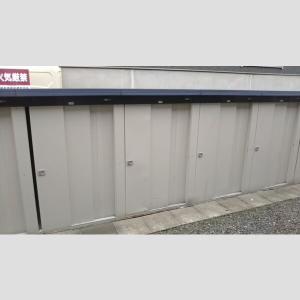 現地周辺 (物置)