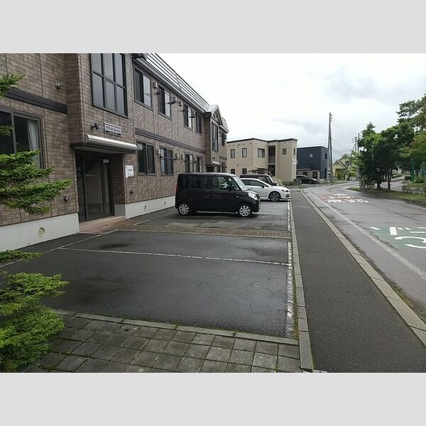 駐車場 (駐車場)