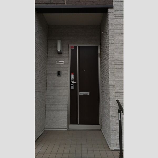 エントランス (玄関)